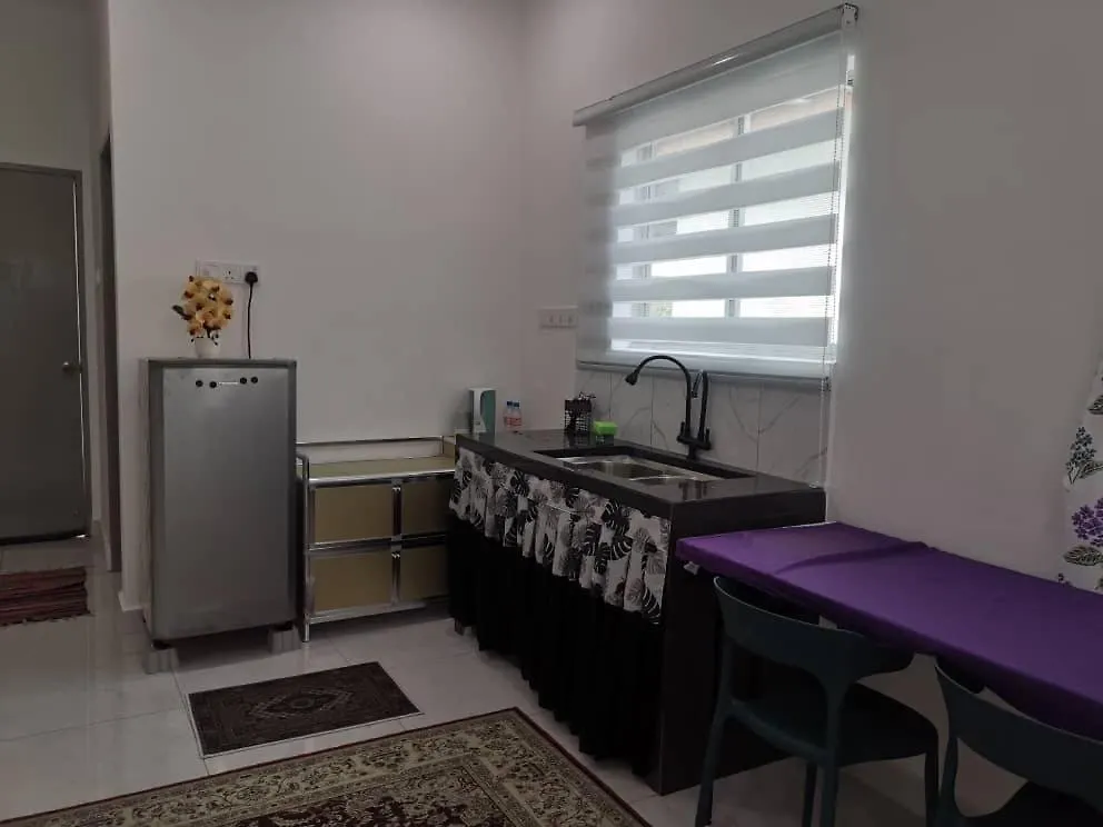 Homestay Bajet Cikyah Kepala Batas  Holiday home Kepala Batas (Penang)